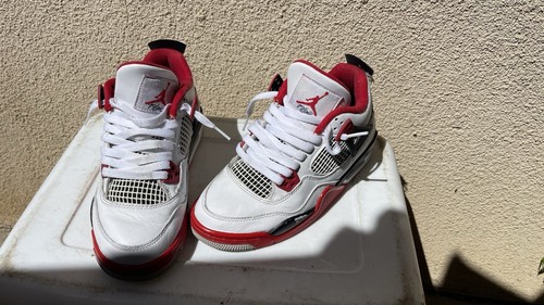 Air jordan rosso fuoco - air, 4