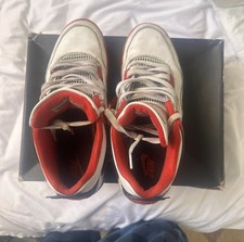 Jordan 4 rosso fuoco